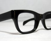 Vintage Eyeglasses. Mens Solid Black Horn Rim Frames.