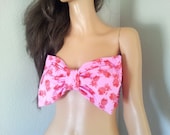Oversized Bow Bandeau bikini top pink with red pineapples