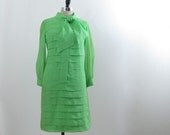 1960s Dress MOD Pussy Bow in Pistachio Green S