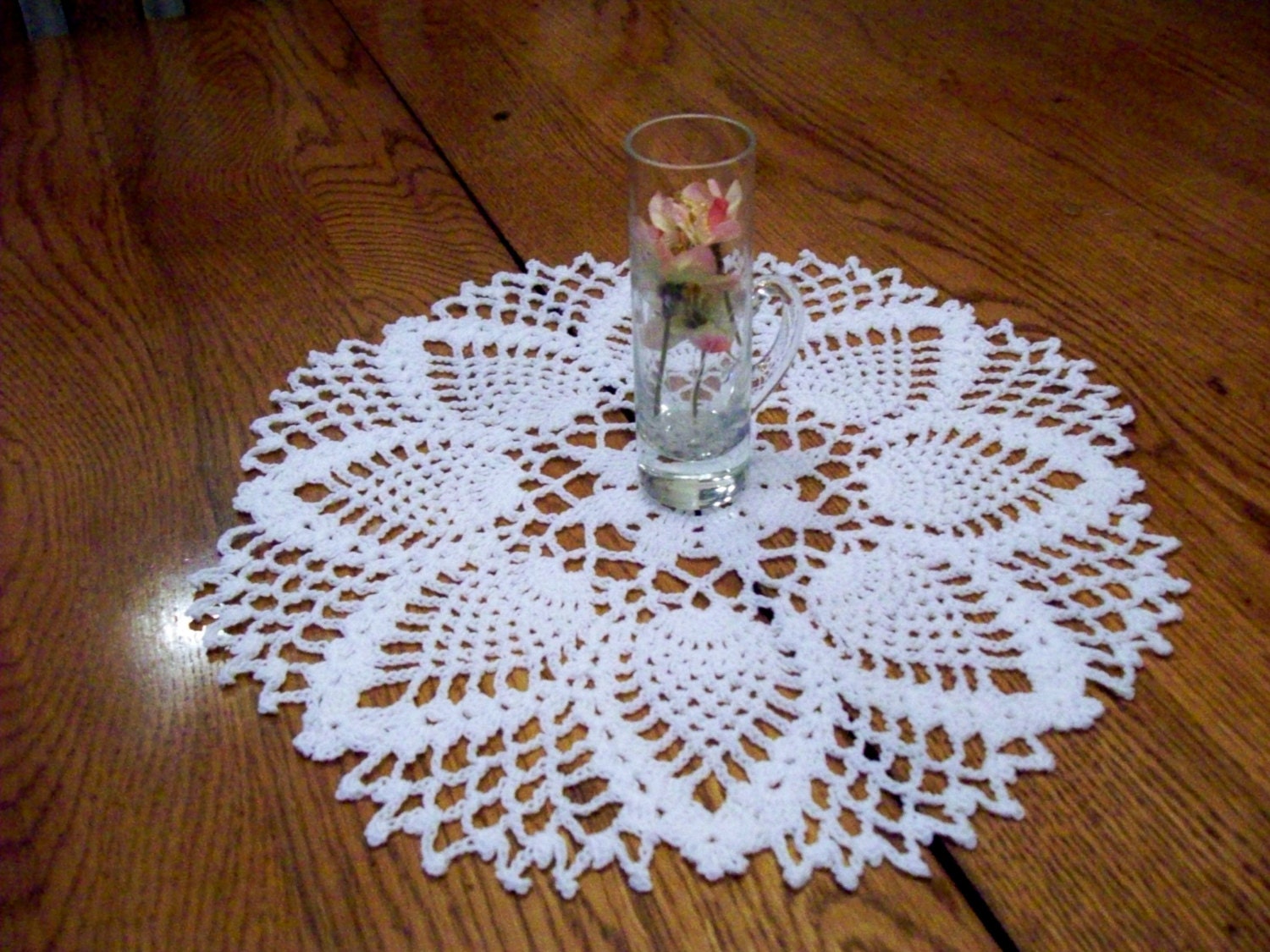 Crocheted Pineapple Doily Tabletop kitchen dining decor home decor 11"