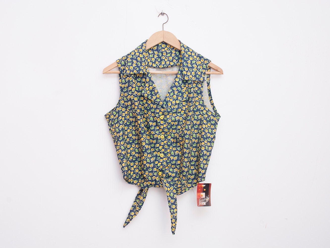 NOS vintage Floral  crop top tied shirt size M