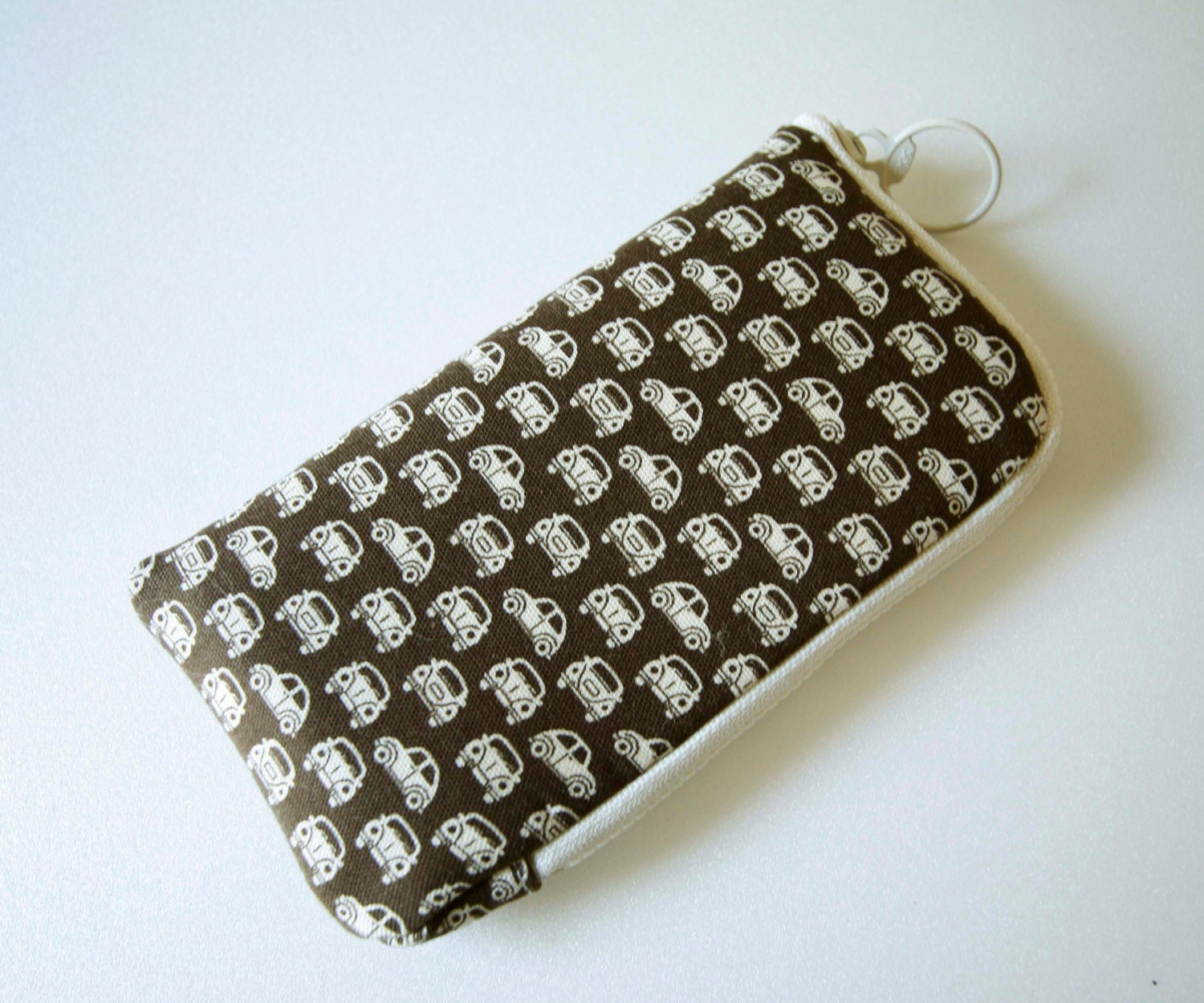 Iphone 5 Case /Sleeve / padded zipper pounch with 2 interior pocket - little car in brown