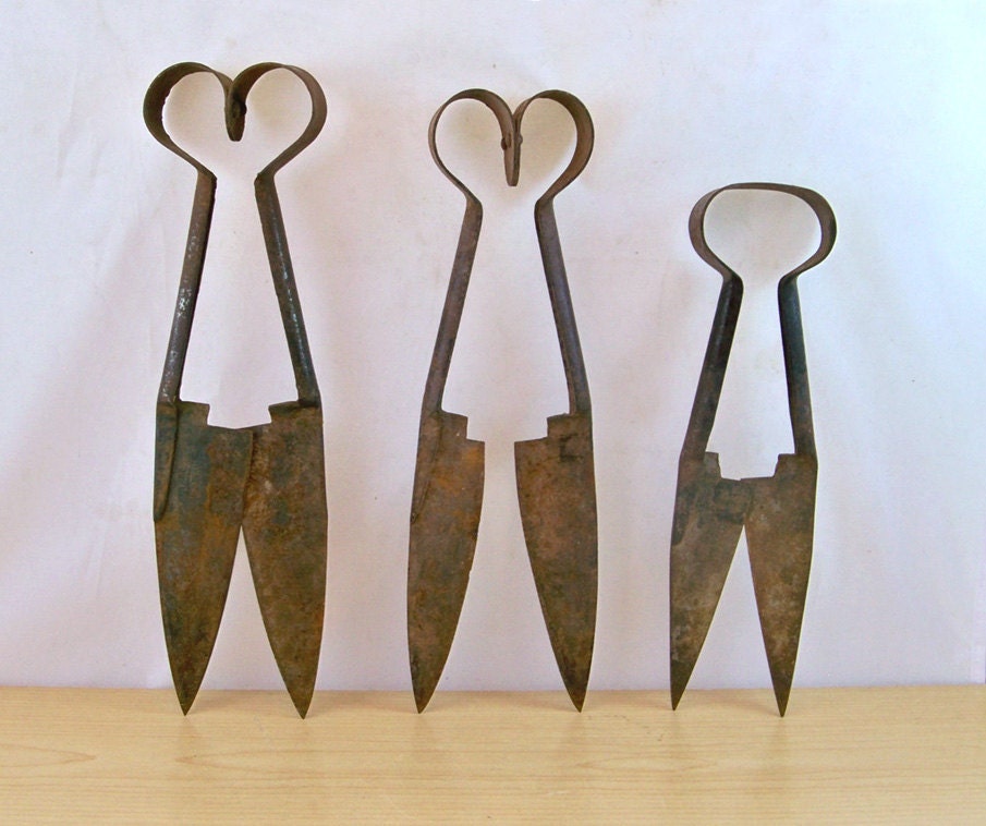 Set of 3 Rustic Sheep Shears - Wool Trimmer "Instant Collection"