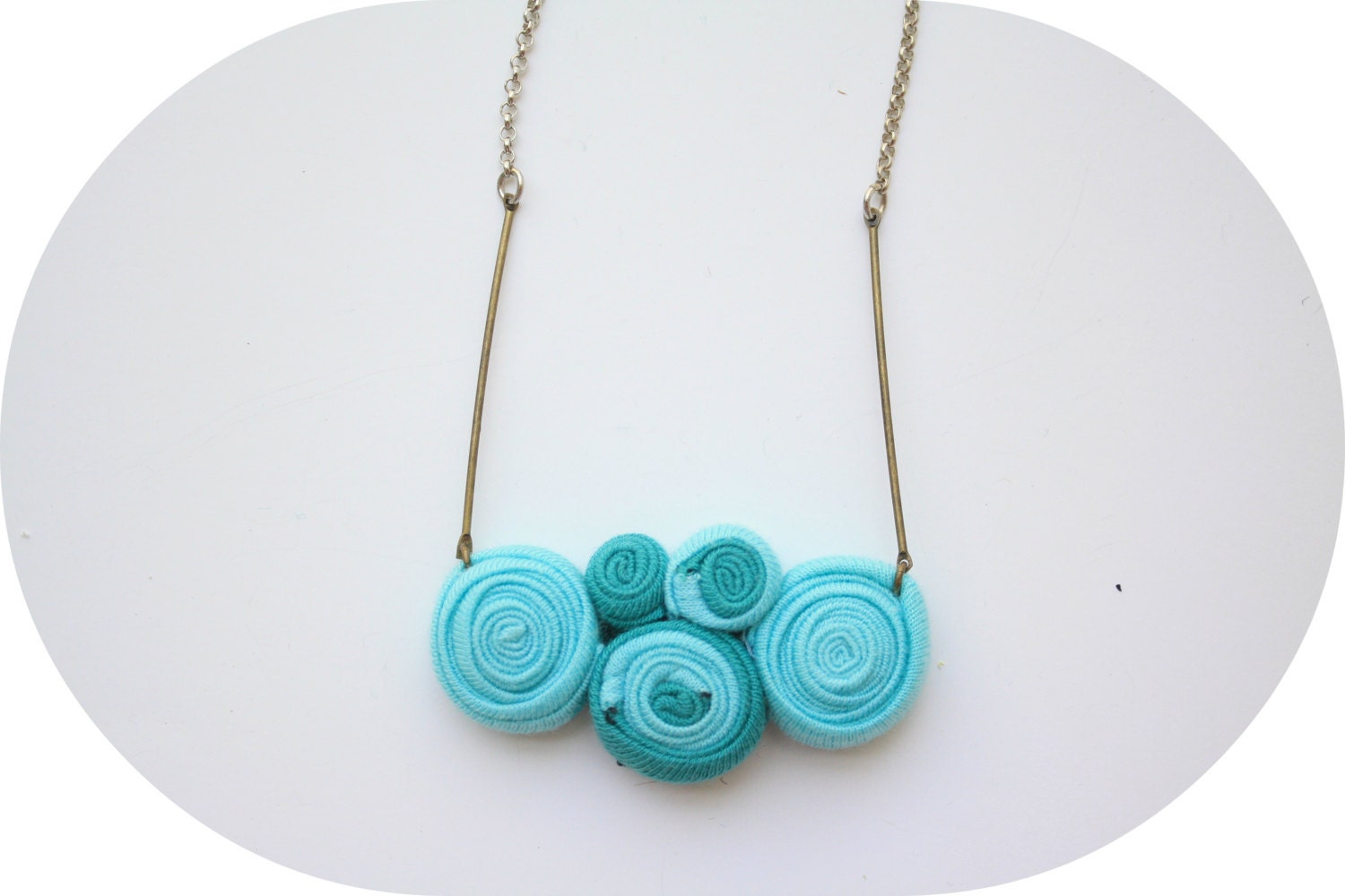 cercle necklace / aquamarine x pine green