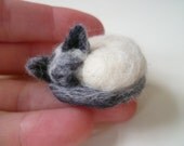 Blue Point Siamese Cat - needlefelted sculpture - miniature pet model - made to order animal collectible soft sculpture