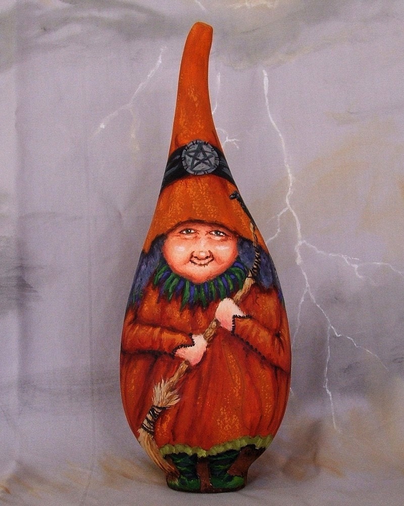 The Cat and the Raven, small witch gourd, 9 inches tall