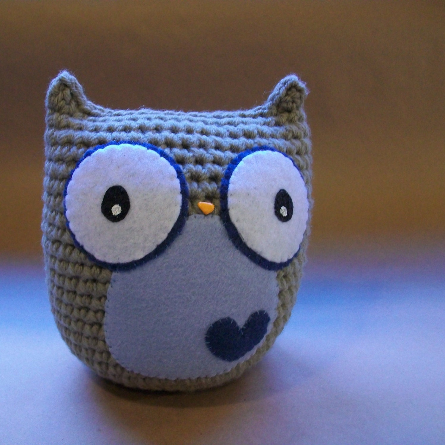 extra large owl // crochet amigurumi // blue and taupe