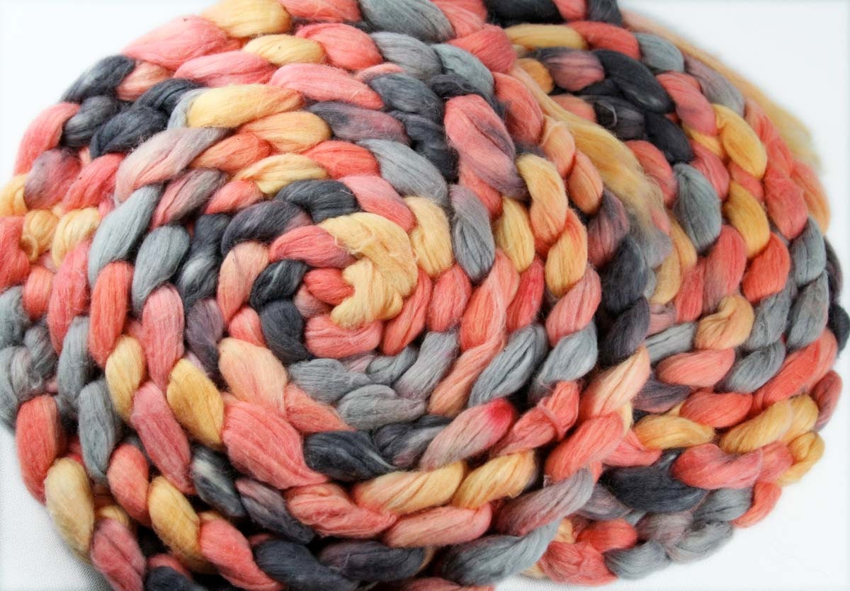 DIAMOND HEAD SUNSET Cotton Roving - 2 oz