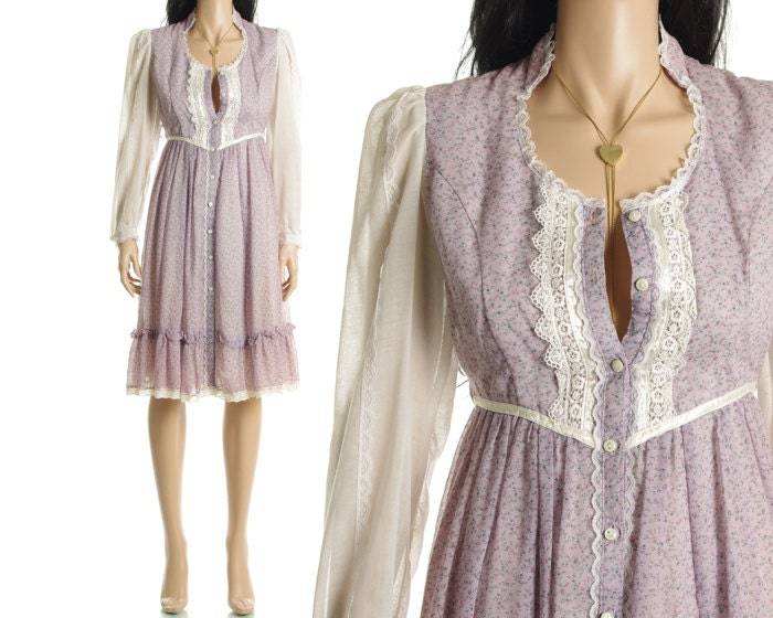 Vintage Gunne Sax Dress - Purple Calico Floral Lace High Waist Peasant Dress - XS / S