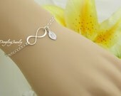 Graduation Bracelet, Infinity Bracelet, Infinity Jewelry, Bridesmaid Gift, Initial Bracelet, Sister bracelet, Friendship, Bridesmaid Jewelry
