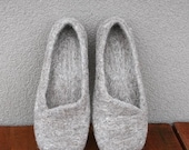 Women house shoes, felted slippers, Eco, handmade, made to order, sheep wool