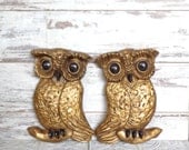 SALE Arnel Owl Pair of Figurines quirky Vintage Wall Hanging Arnels Pottery 1973 Gold, with Black Eyes Signed on Back