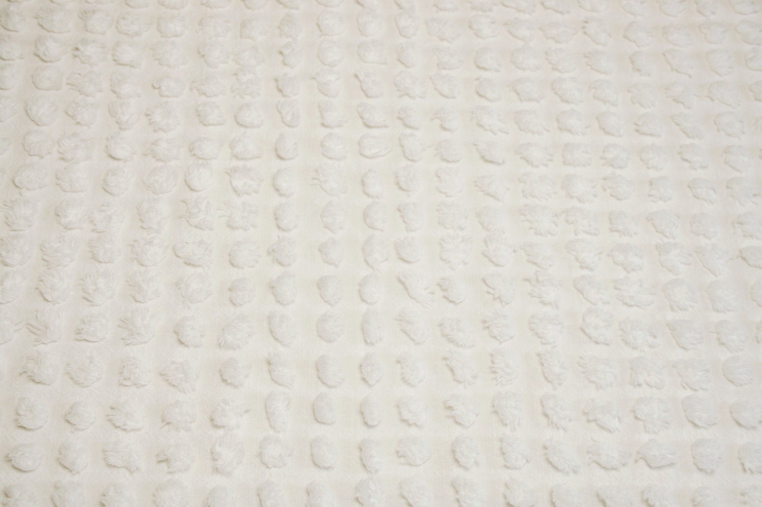 Snow White Fluffy Popcorn Cabin Crafts Vintage Chenille Bedspread Fabric - 24 x 24 Inches