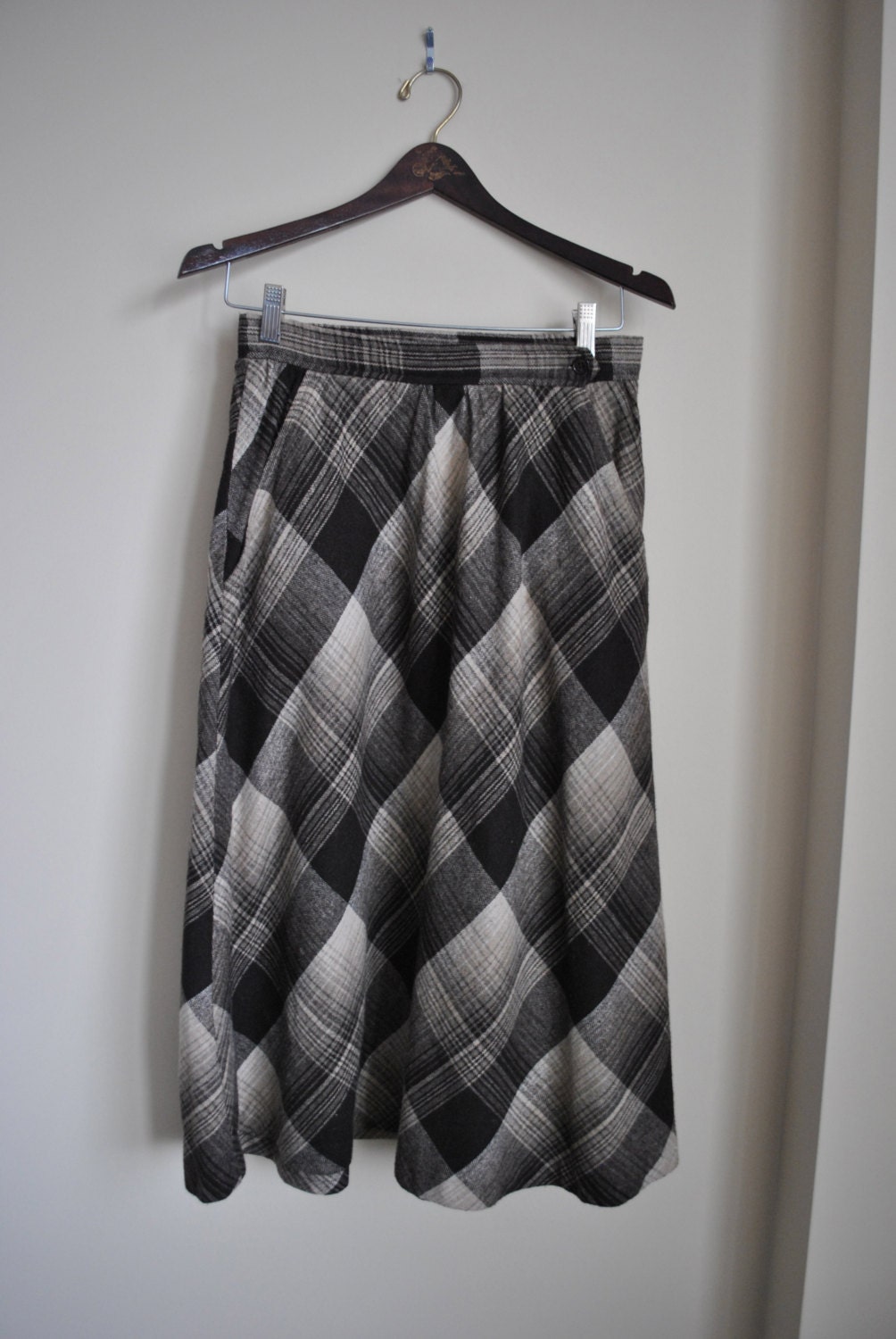 70s Plaid Skirt - A-Line Skirt - Vintage Cream and Brown Acrylic Skirt