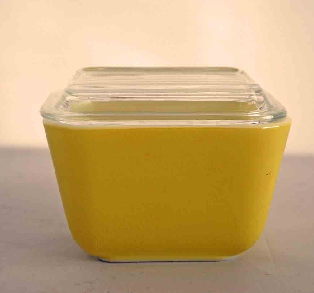Small Primary Yellow Refrigerator Dish with Lid