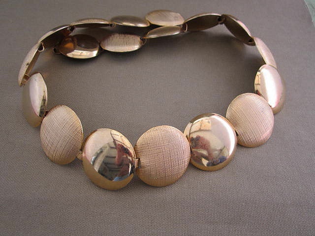 Chunky Gold Metal Linked Circles Vintage Belt