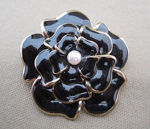 Vintage Black Enameled Flower Brooch