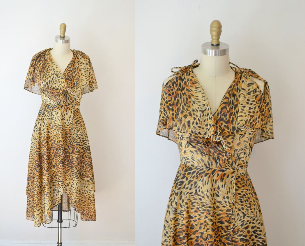1970s Wrap Dress / 70s Animal Print Dress