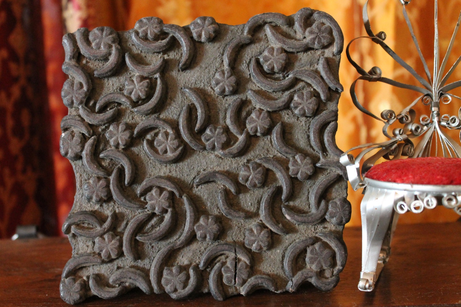 SALE Daisy Chain Indian Vintage Fabric Printing Block Art Tool