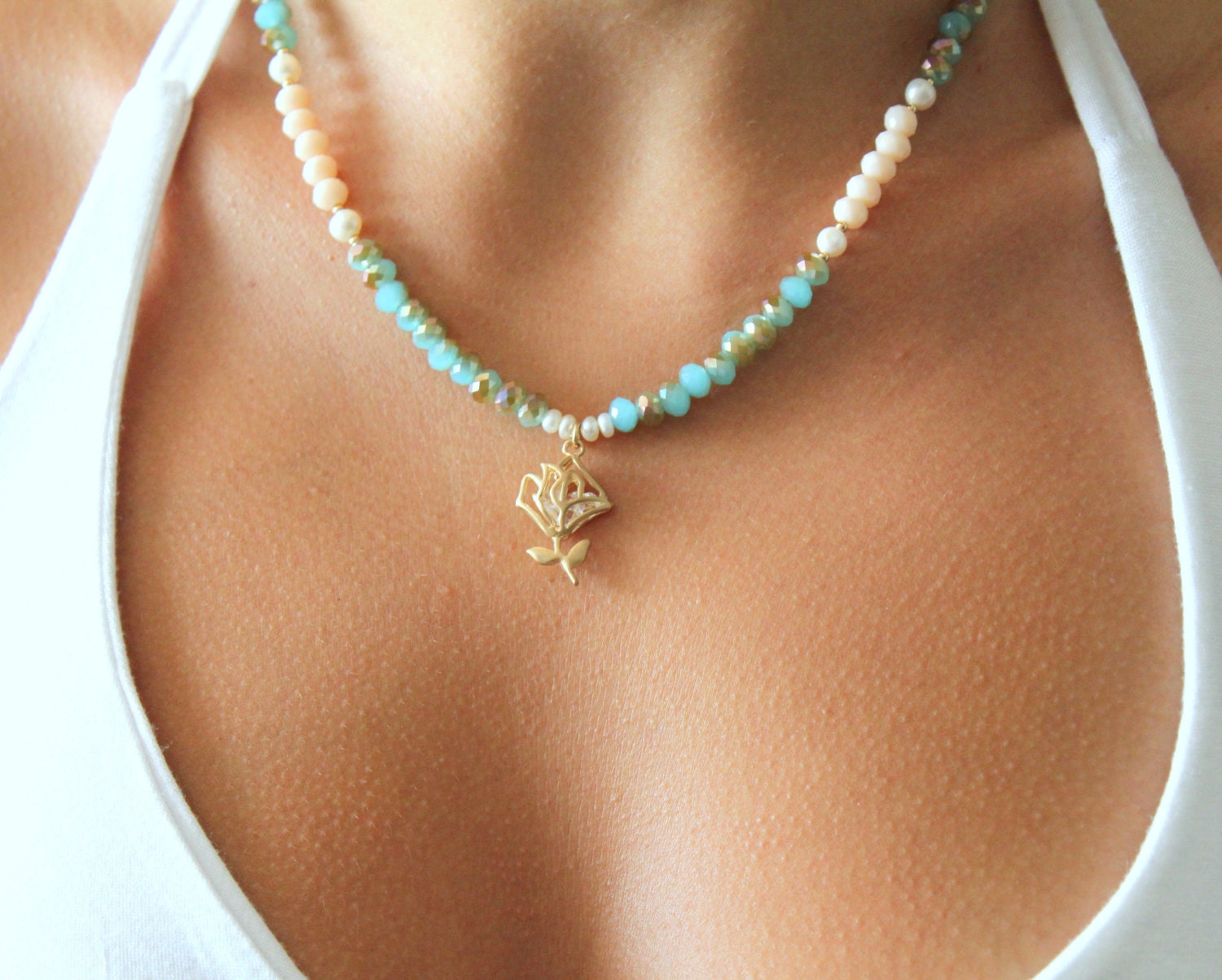Rose pearls and crystals necklace -chic and unique blue crystals and white pearls.