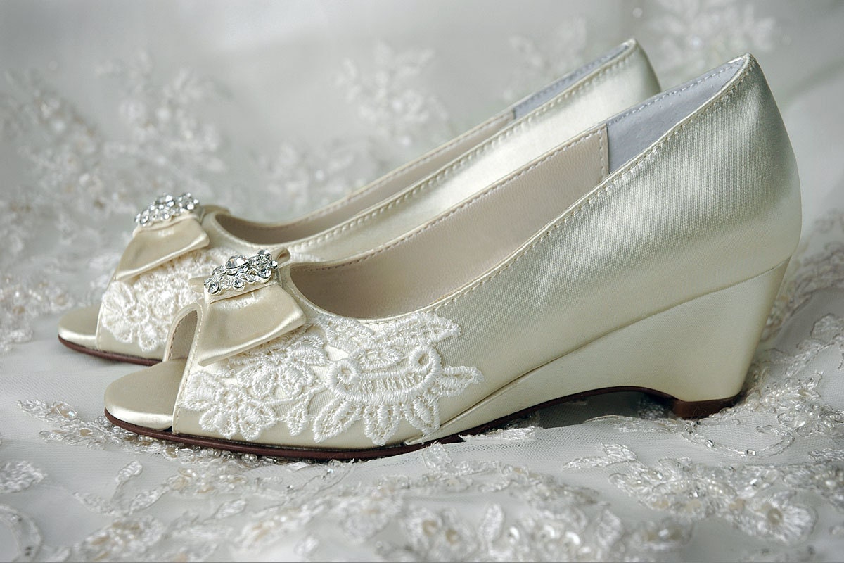 Flower Girl Wedge Pump Shoes, Girls Katie Wedding Bridal Shoes, Special Occasion Shoes, by Pink2Blue.