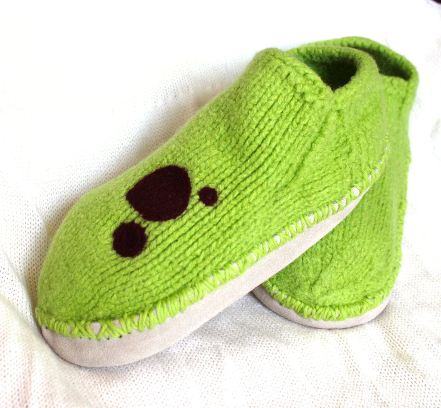 Felted Wool Slippers with Leather bottom - green with burgundy polka dots - MollysPurl