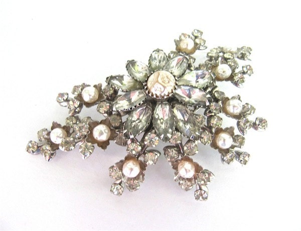 Judy Lee Large Rhinestone Pearl Brooch