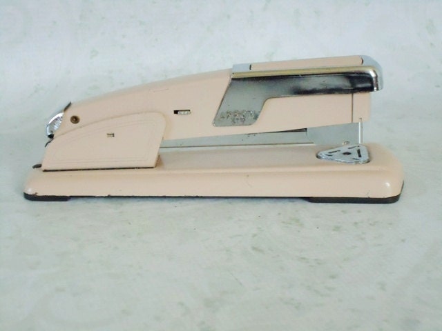 Metal Arrow Stapler - Vintage Desk Stapler - Vintage Office Desk Decor