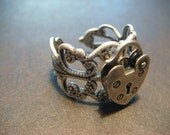 Heart Lock Ring in Antique Silver (477)