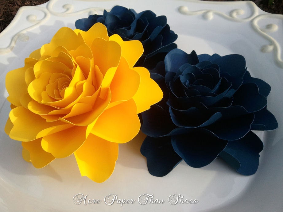 Paper Flowers - Wedding Decorations - X-Large Handmade Roses - Set of 3 - Custom Made - Midnight and Dandelion Il_170x135