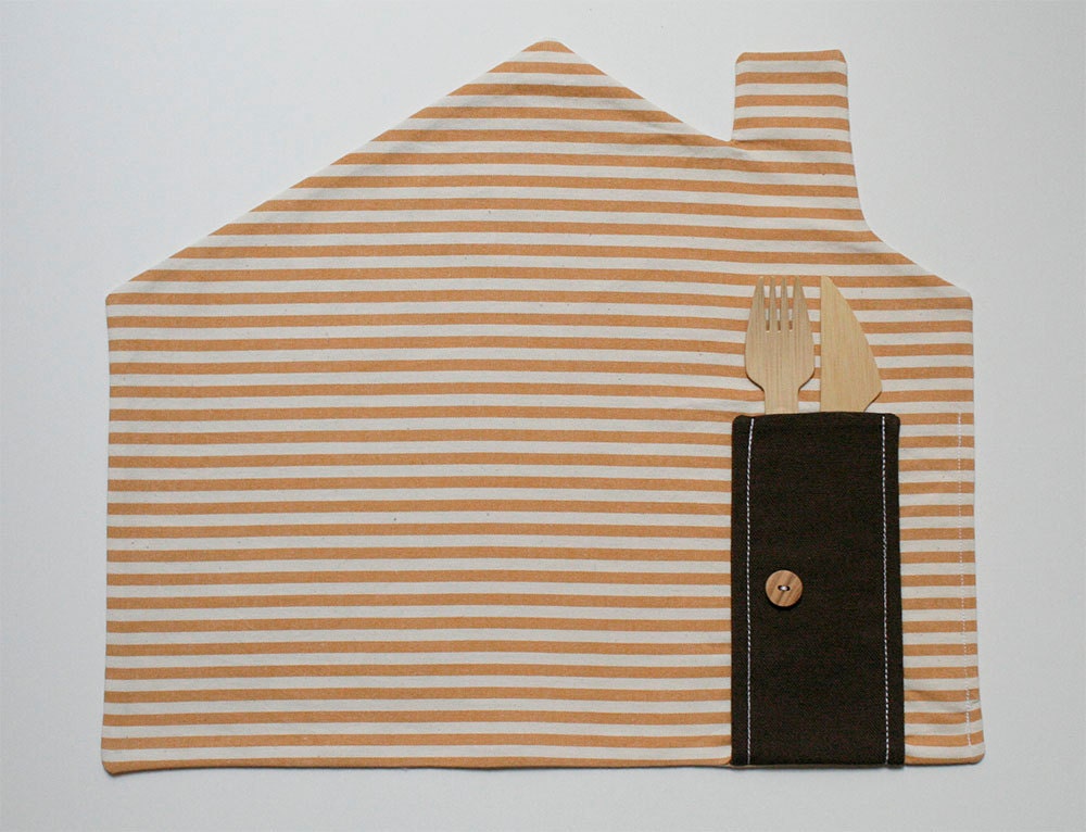 placemat - mustard & white stripes