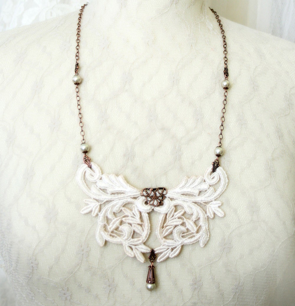 lace necklace -LEONORA- barely blush