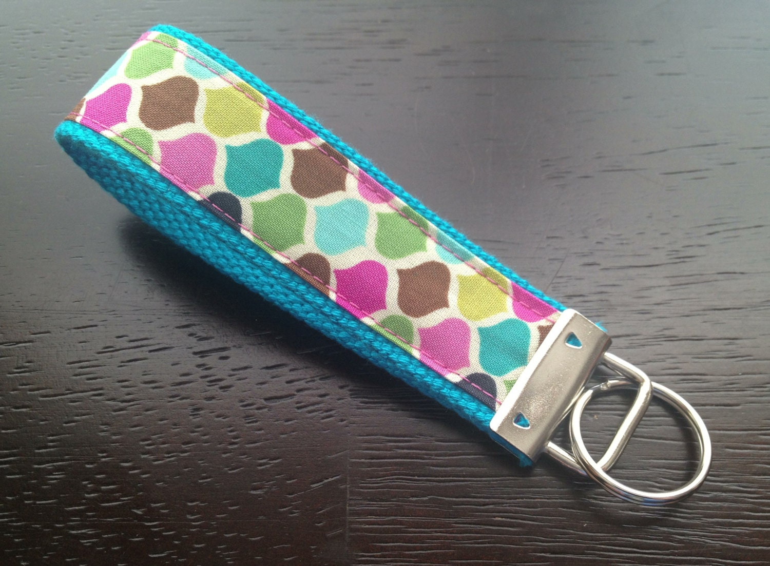 Fabric wristlet keychain, key fob - Spring onion tops