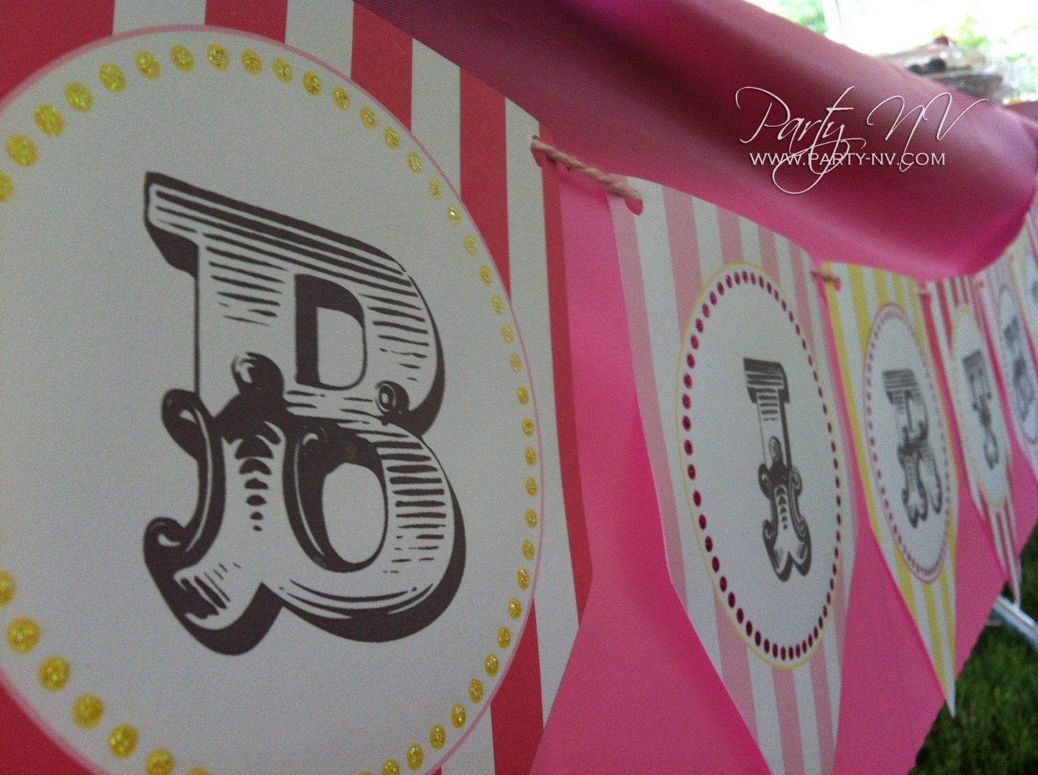 PRINTABLE ("Happy Birthday" BANNER) - "Old Time" Carnival Collection- Vintage Design