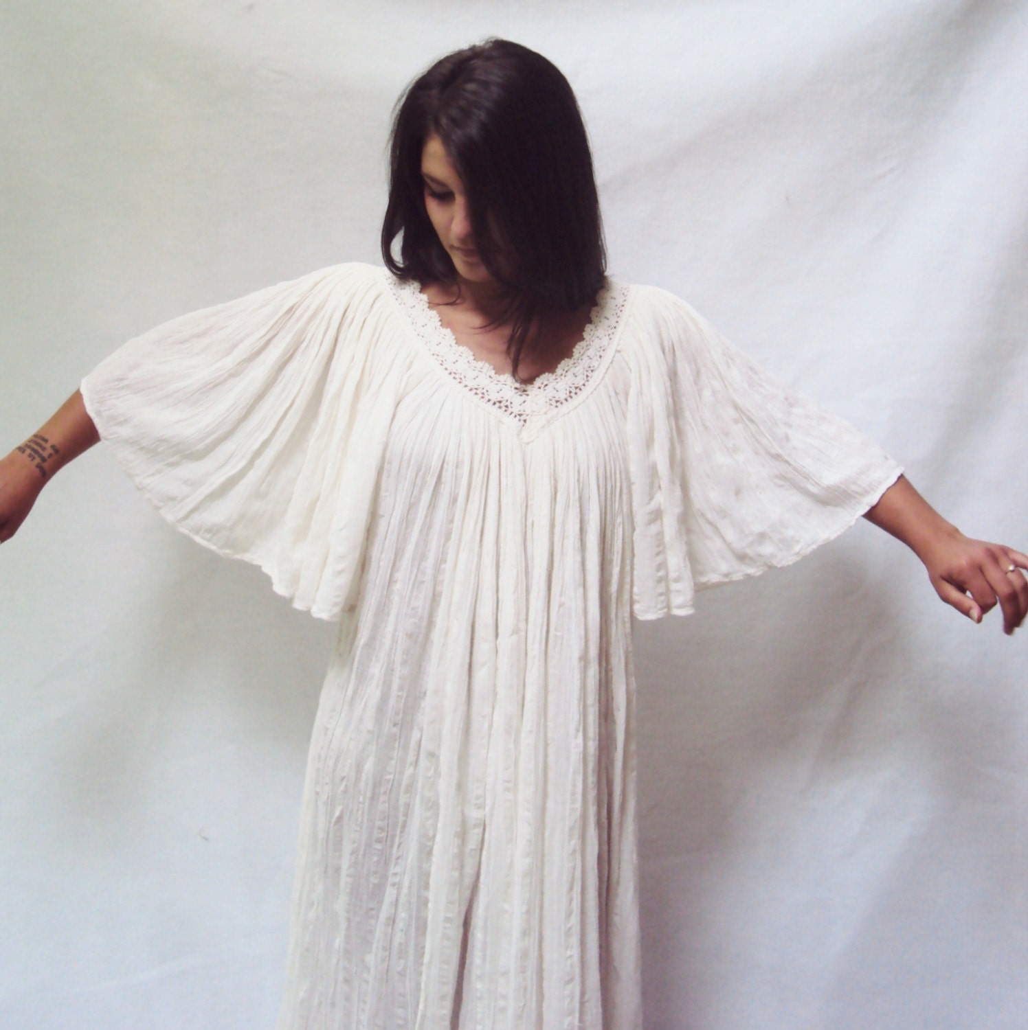 Vintage 70s Boho White Tent Dress S M L XL Angel Sleeves Crochet Gauzy Cotton