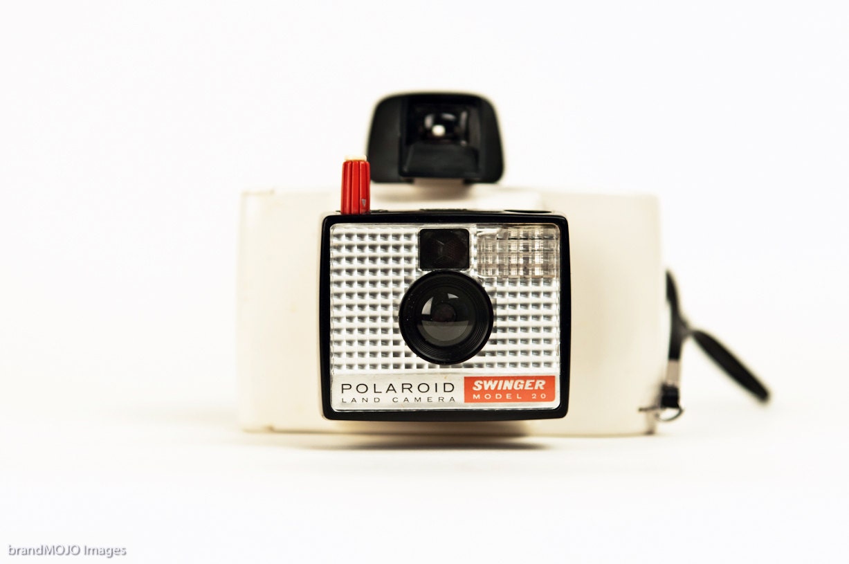Polaroid Land Camera Swinger Model 20 with case  - vintage roll film retro rangefinder black red white 1960s 1970s mod decor