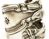 Spoon Ring Lovely Frontenac Victorian Era Sterling Ring, Lily Pattern With Red Ruby Stone (4261)