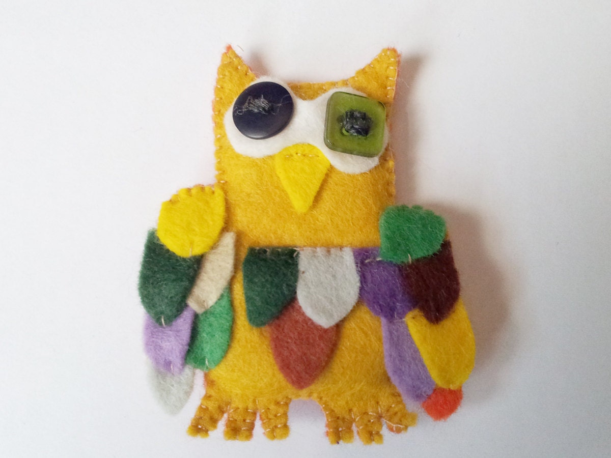 Yellow owl pin brooch