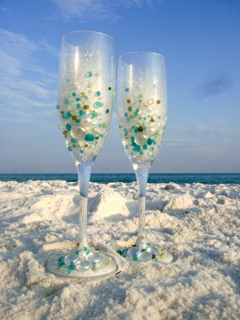 Beach wedding toasting flutes, hand decorated with sea glass and pearls in water blue, white and a hint of green, set of 2 - PureBeautyArt