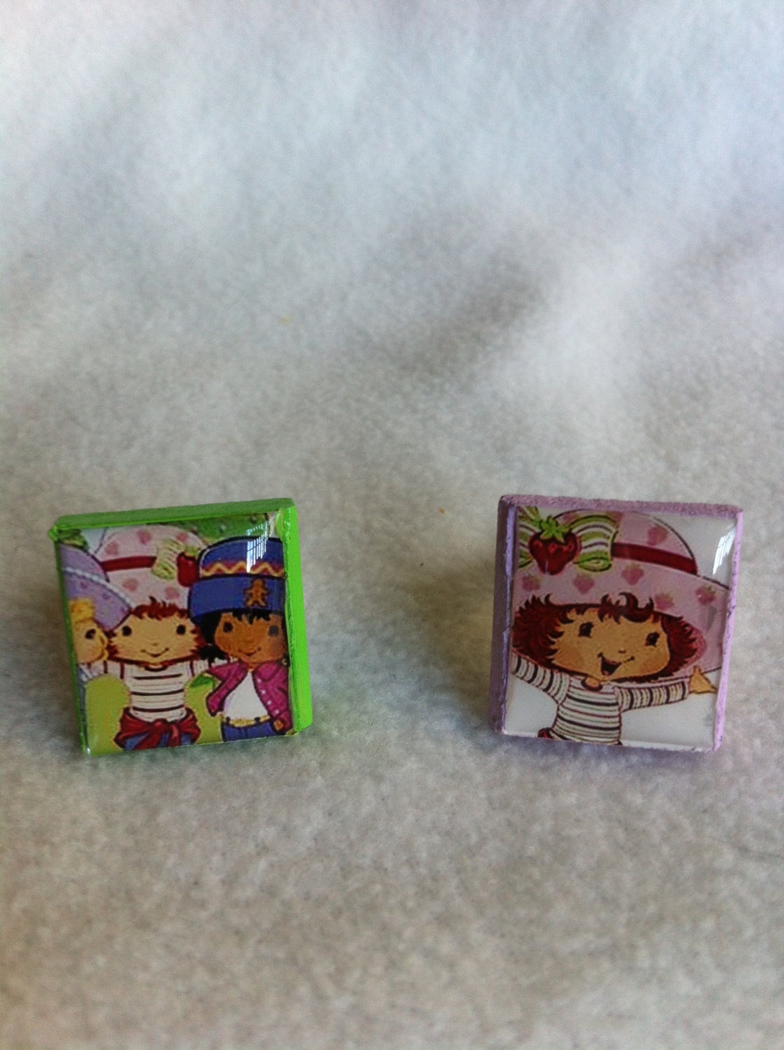 Wood base adjustable cartoon character strawberry scrabble tile  ring