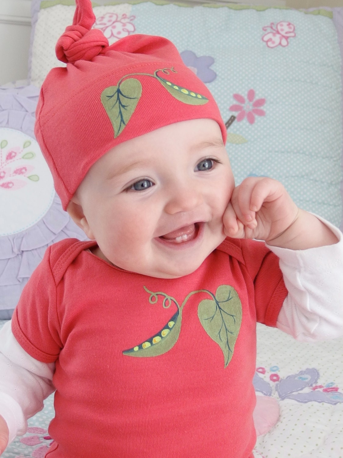 Sweet Pea Hand onesie and hat set Painted on  American apparels Organic Cotton, washing machine and dryer friendly