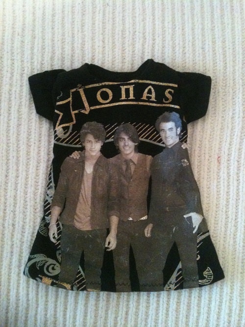 18 inch Doll (modeled by American Girl)  Jonas Brother's knit dress