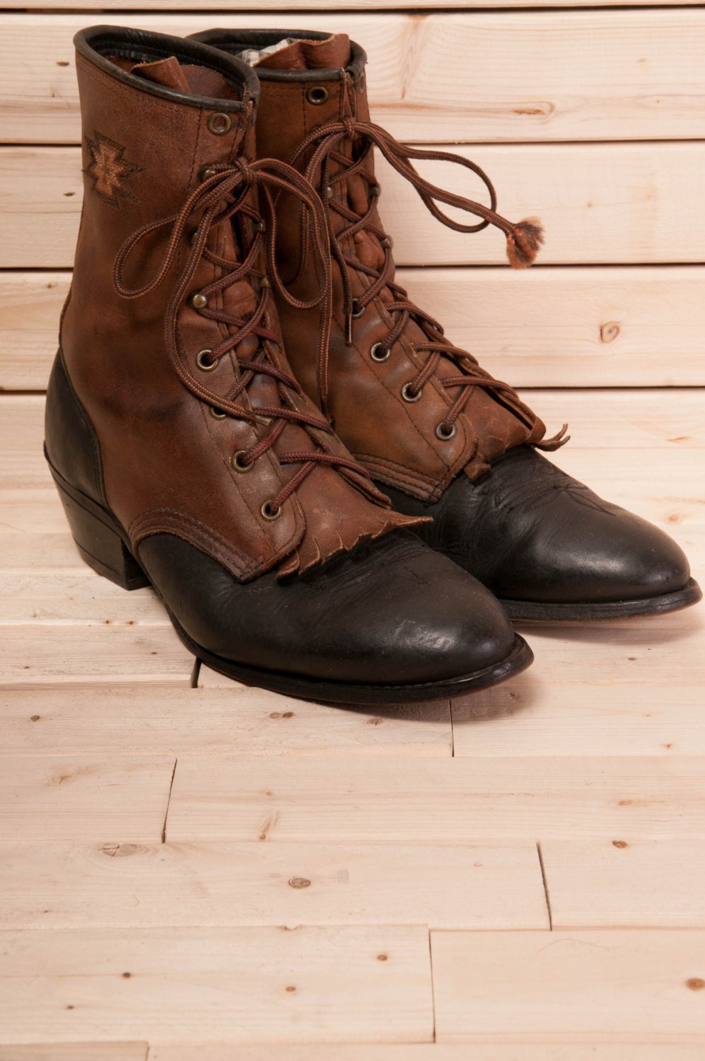 2-Tone Packer Boot 10D