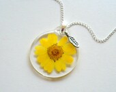 Yellow Daisy - Real Flower Garden Necklace