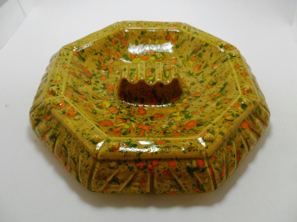 Vintage Ashtray Signed 1975 LARGE Pipe Cigar Ashtray 1970s Retro Art Deco Orange Gold Olive Green MOD Cigarette Home Decor Octagon