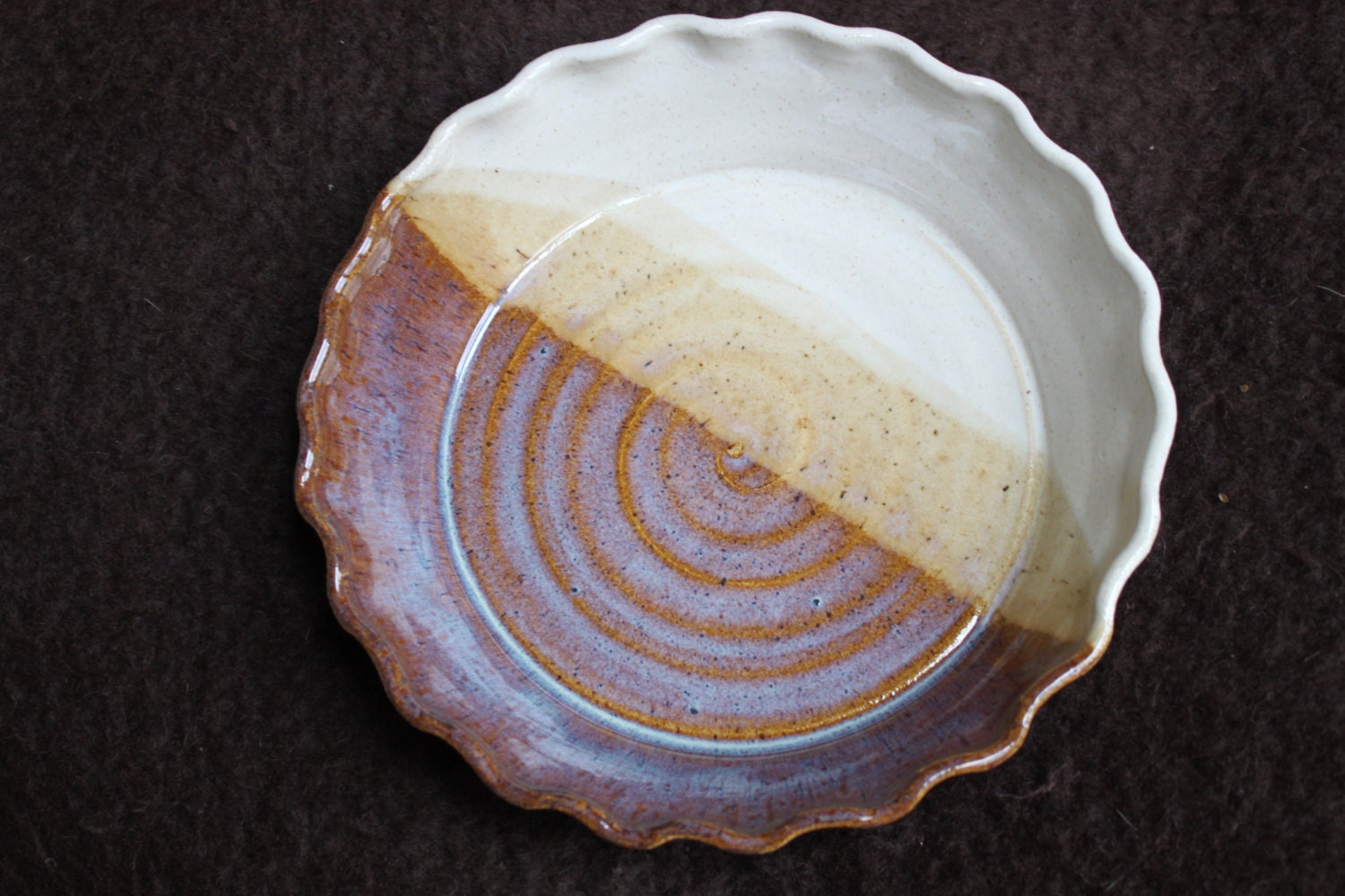 Handmade stoneware 10" pie plate with fluted edge in creamy white, sand brown and purple haze