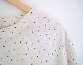 vintage abstract dotted blouse with back buttons / airy, boxy shirt