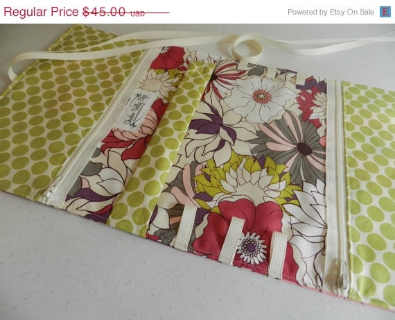 25% OFF Memorial Day Sale Bridesmaids LARGE 'Bling Queen'  Jewelry Travel Roll/Wallet/Case