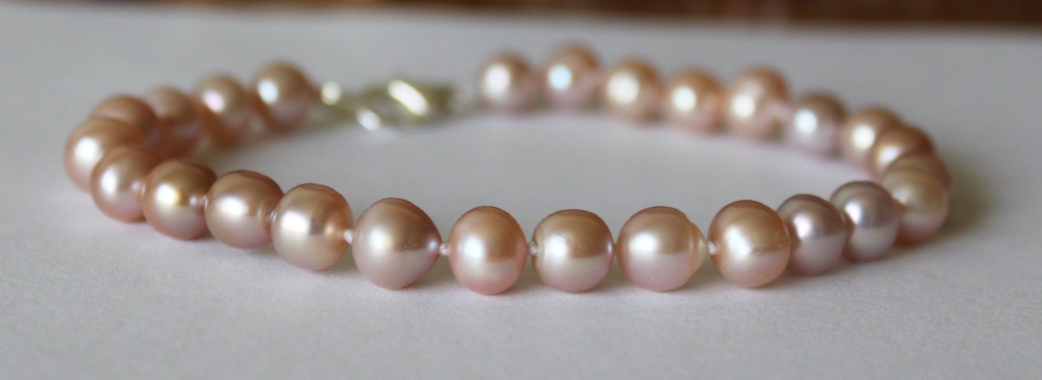 Pink pearl bracelet, Genuine natural pink pearl Hand Knotted Bracelet, Fresh Water Pearls, Wedding, Holiday, Everyday  Gift