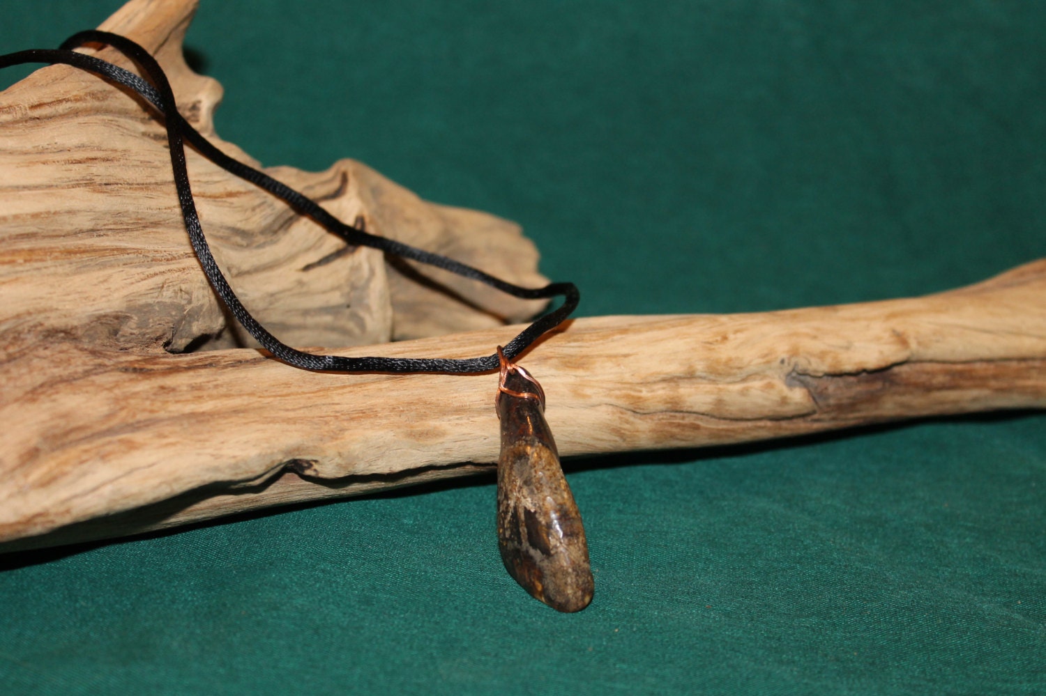 Tooth Copper Pendant Necklace Native Nature Primal Rustic Men Women Gift Present Costume Theater